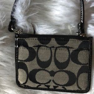 Coach Accessories - Coach all in 1 Wristlet NWT Coach Accessories - Coach all in 1 Wristlet NWT